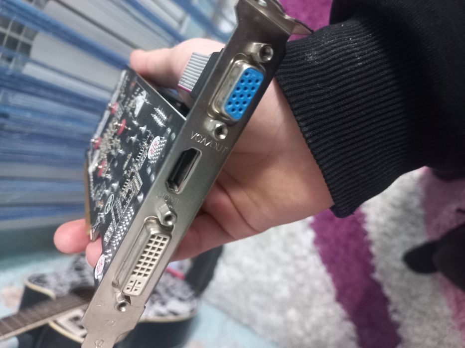 Gtx970 4gb, Ryzen 2200g, gt440