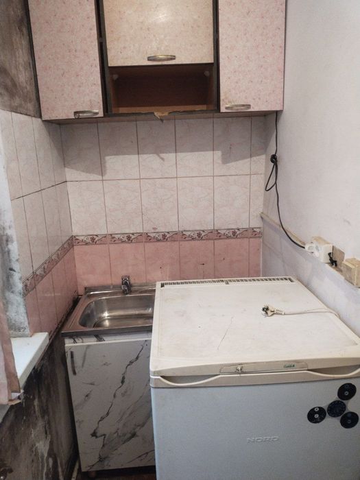 Продаётся квартира Чиланзар 2 квартал 1/4/4 панель без балкона