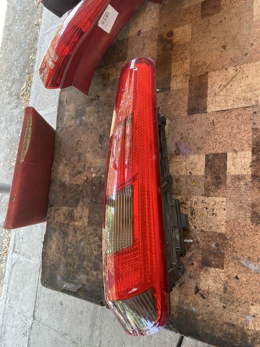 Десен стоп за форд фиеста 3 врати