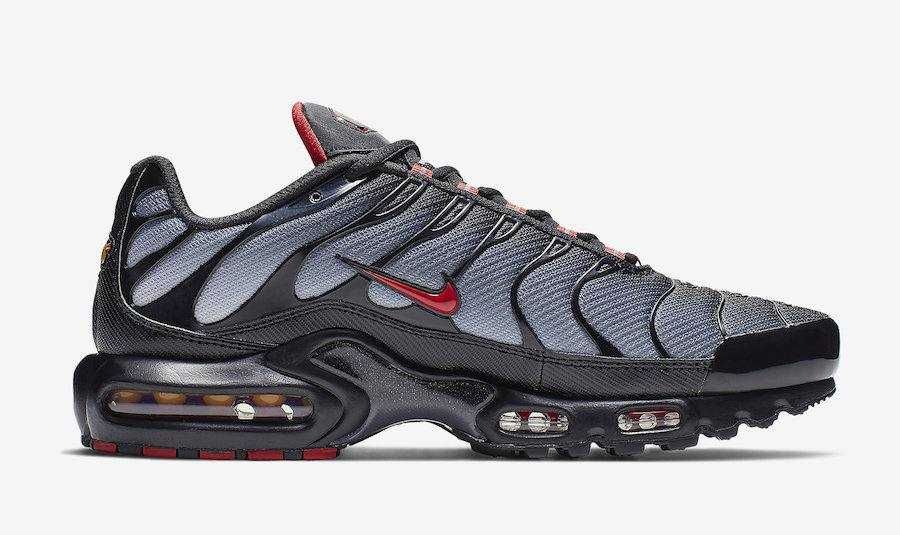 Nike Air Max Plus 'Black Gradient Red / Outlet