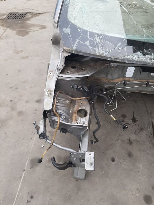 lonjeron dreapta renault captur j5