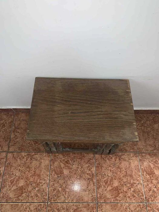 Set de trei masute din lemn