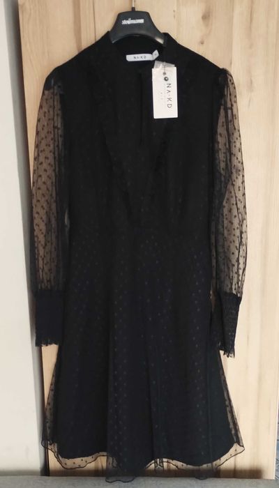 Рокля NA-KD чисто нова с етикет