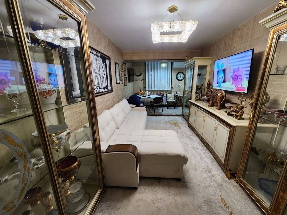 Продается 4 комнатная квартира ремонт Ц-5, массив Киет