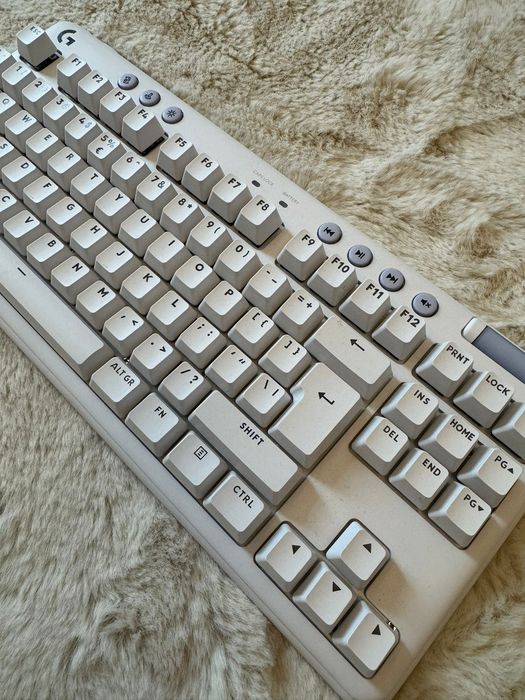 Tastatura Logitech G715 Lightspeed Wireless