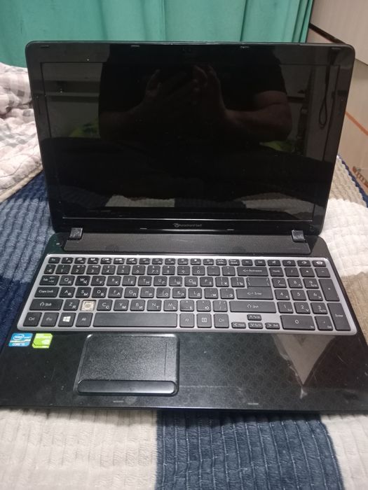 Ноутбук на запчасти