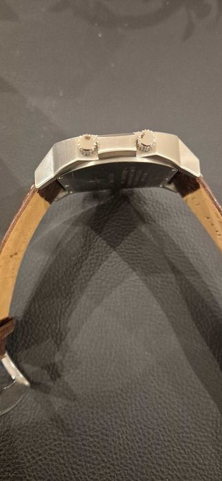 Часовник SwissStar