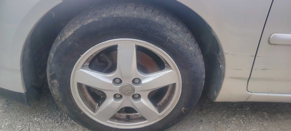 Toyota Corolla 2.0 d4d, Тойота Корола на Части!
Юли 2005