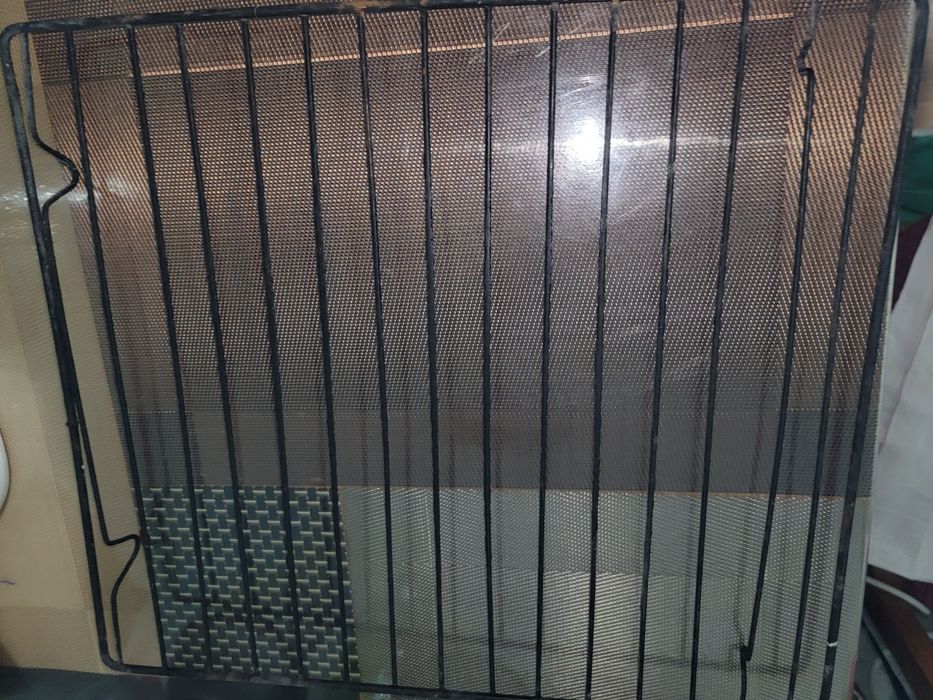 Противень, решётка, конфорки