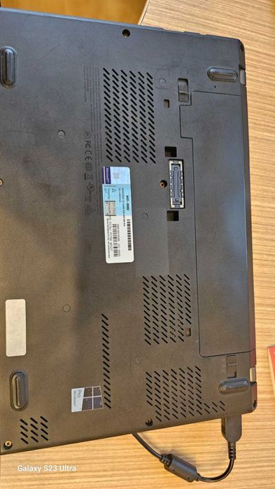 Леново Тинкпад лаптоп