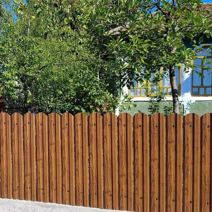 Garduri din sipca metalica si porti de diferite modele si dimensiuni