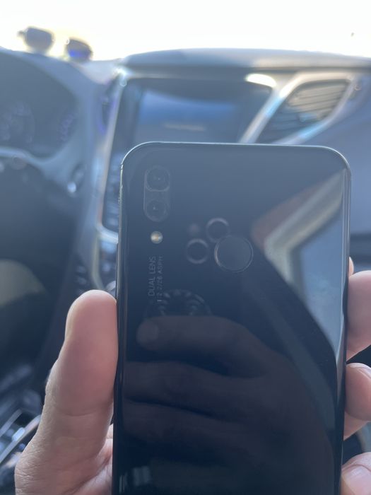 Мобилный телефон