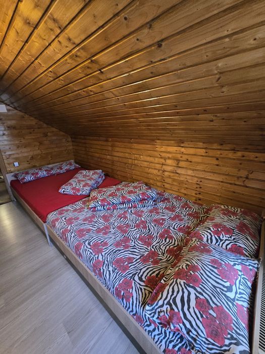 Închiriez cabană cu ciubăr