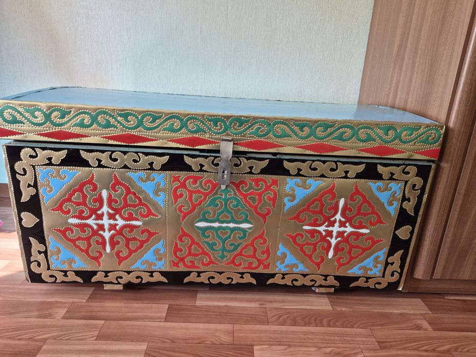 Мебель (сандык) для дома