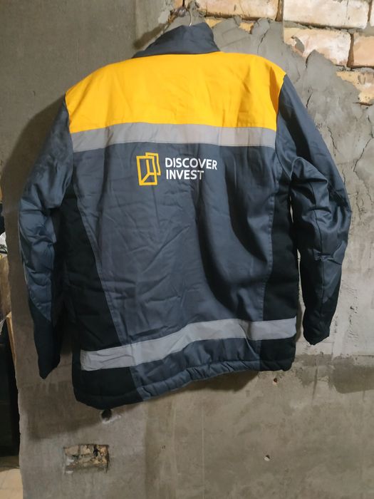 Новьй куртка одежда