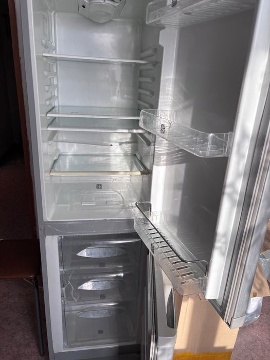 Холодильник в хорошем состоянии