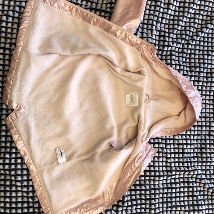 Плащ для девочки NEXT, рост 110 см. 4-5 лет