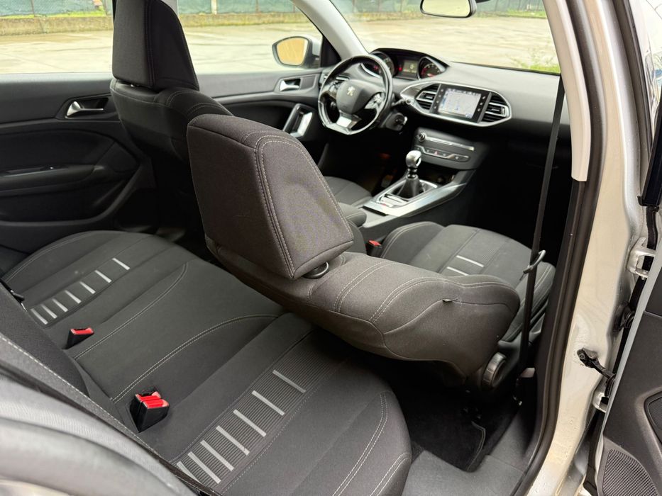 Peugeot 308, 1.6 benzina, 125 cai, euro 5, 2014, scurt, impecabil