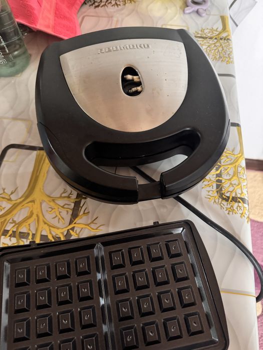 Сендвичница , вафельница