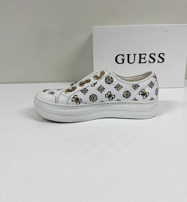 Guess Betrix 2 4G Peony Logo