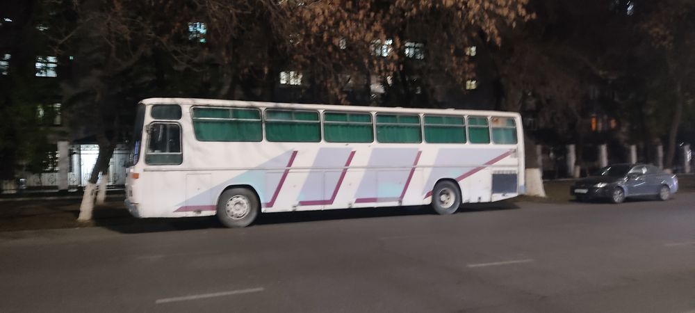 Mercedes-Benz TURFETISKIY 55 месталик SOTILADI