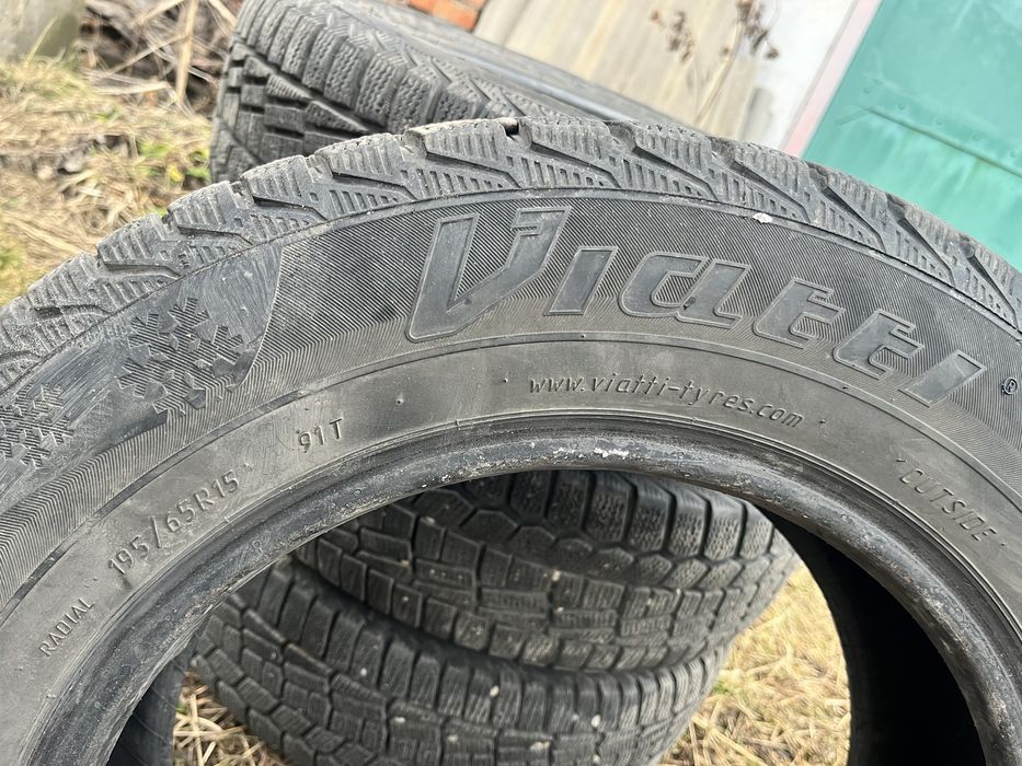 Продам зимниию резину