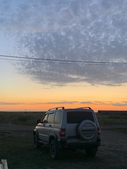 уаз патриот срочно!