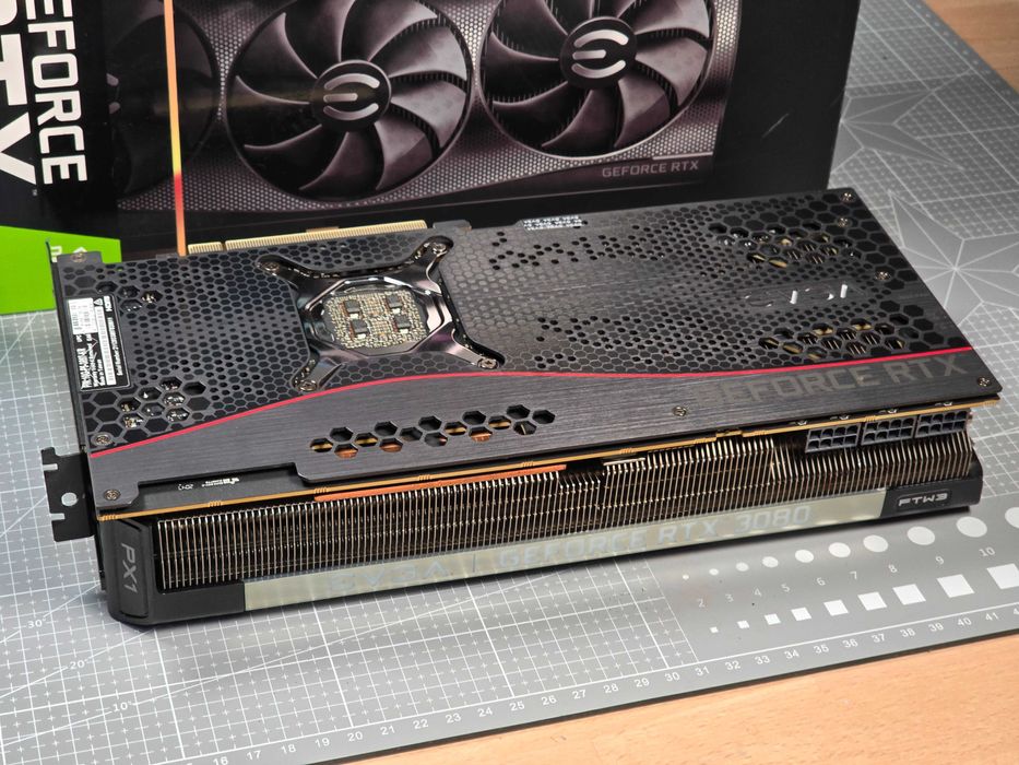 RTX 3080 EVGA FTW3 Ultra 10GB GDDR6X – Gaming / 4K / DLSS