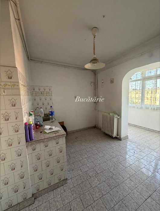 Apartament 3 camere, 75 mp, Etaj 4/4, 2 Balcoane, Zona Exercițiu - Arhivele Statului - Bloc Izolat