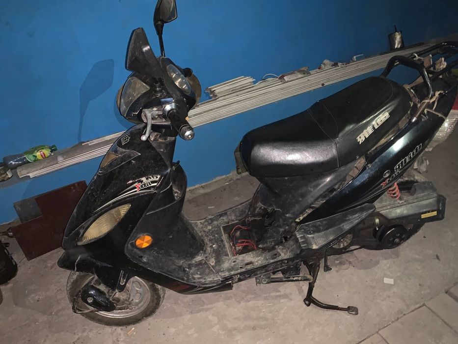 Продам скутер 50куб
