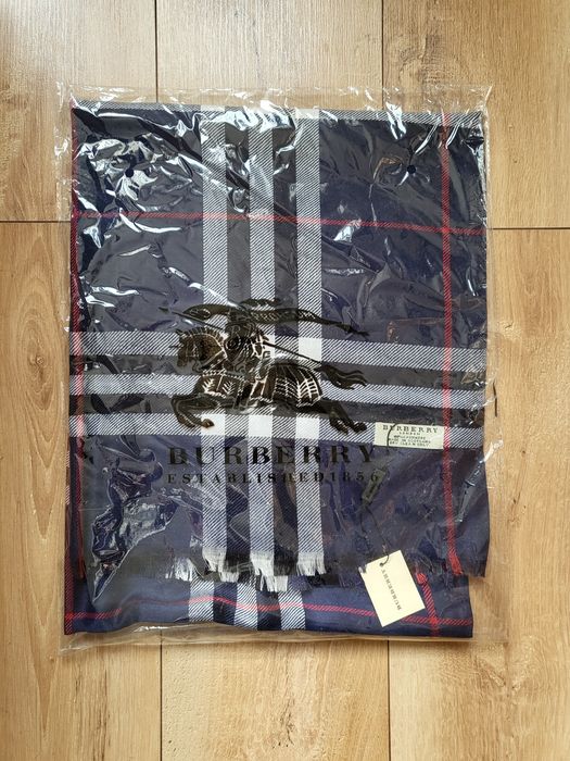 Кашмирен шал Burberry