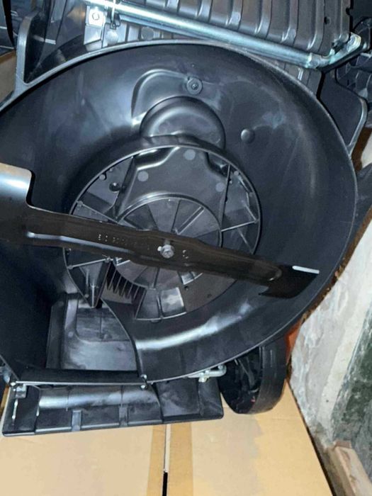 Продавам електрическа косачка Parkside / Парксайд 1800W - НОВА