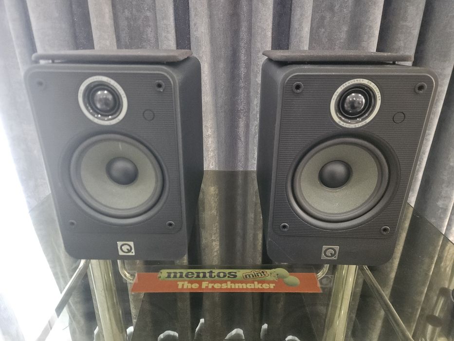 Тонколони  Q Acoustics 2020i