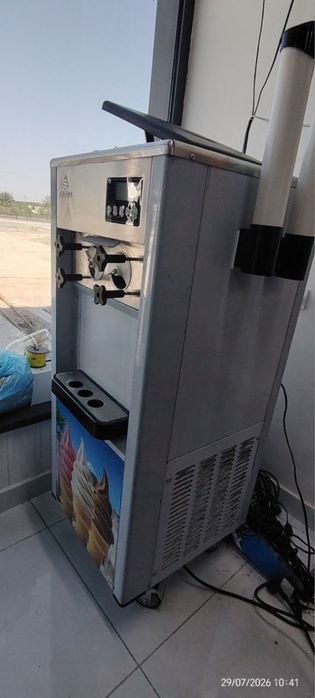 Морожни апарат ЯНГИ сотлади 2 фаза 700$