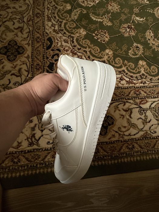 Продам кеды новые