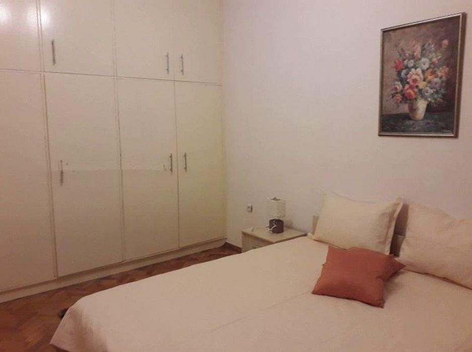 Дава се под наем Тристаен апартамент в София, Център - 70 кв.м за 846.6 € - Снимка #5