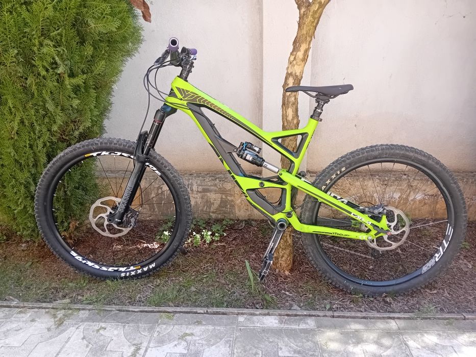 YT Capra CF Карбон 27.5, L , Ендуро, Мекица