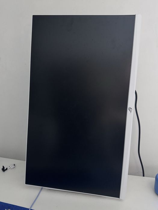 Монитор Asus ROG Strix