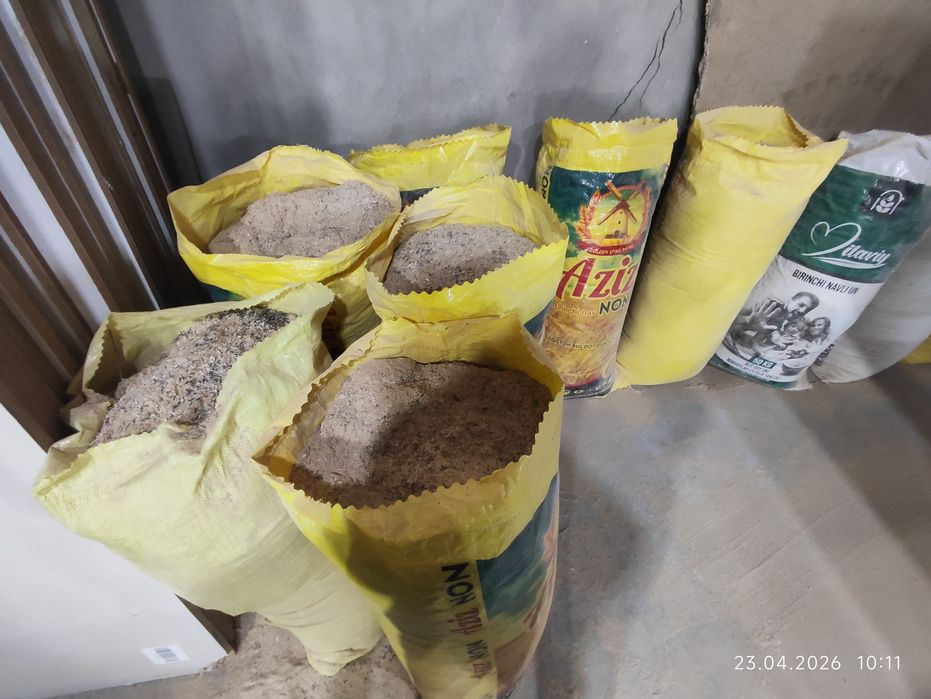 Apilka sotiladi xalatasi 15 mingdang