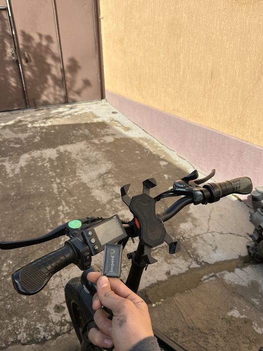 В продаже Леопард велосипед 1000 ват.