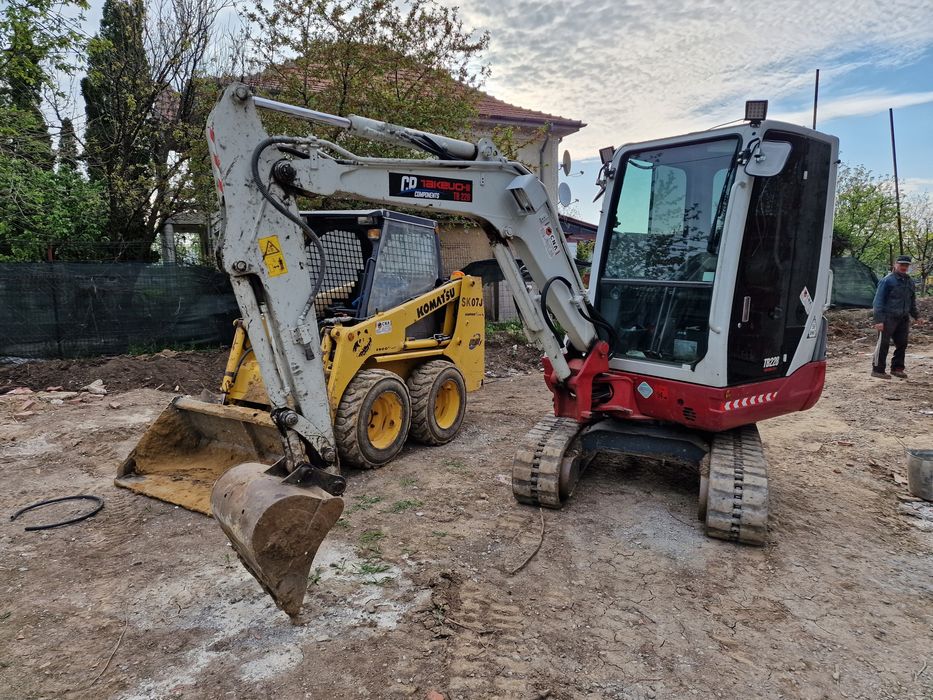 Excavator bobcat miniîncarcator buldoexcavator cilindru compactor
