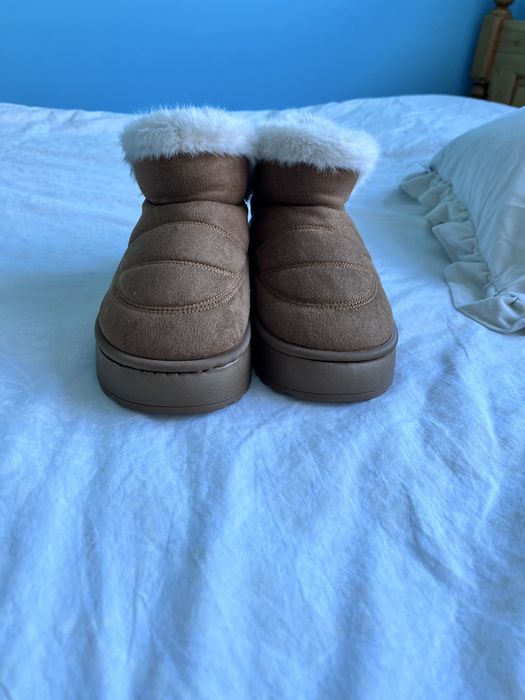 Кафяви апрески чисто нови