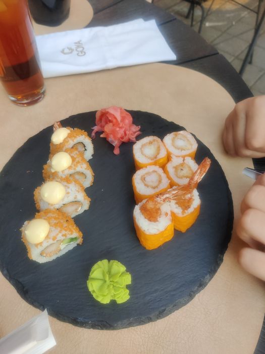 Продавам акумулатор