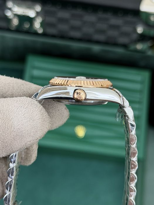 Rolex Datejust 31 Everose Rolesor – White Diamond Dial Jubilee