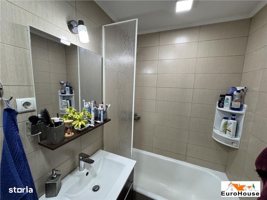 Apartament cu 5 camere de vanzare in Alba iulia