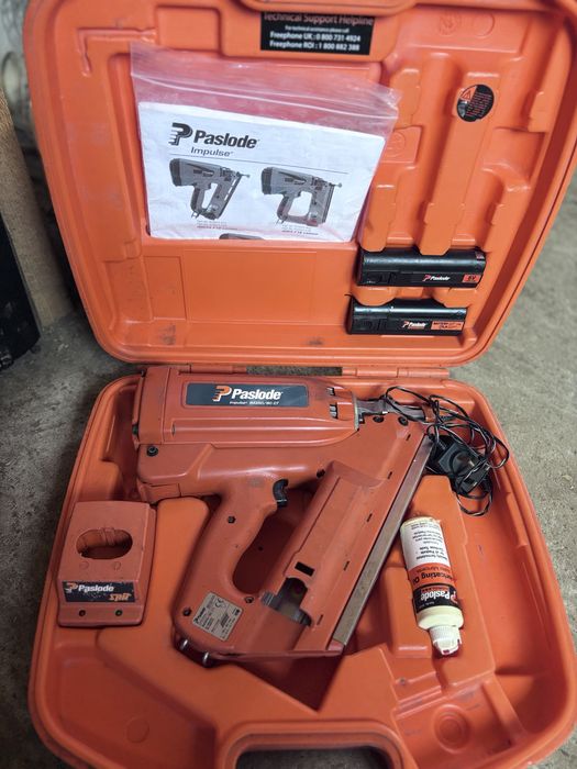 Vand scule profesionale