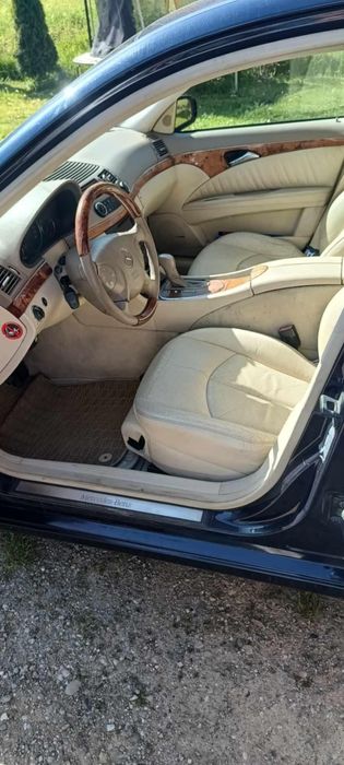 Vând Mercedes e220 w211