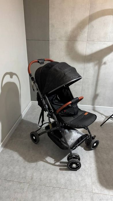 Коляска в отличном состоянии