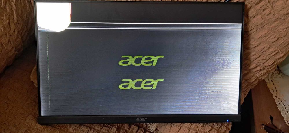 Монитор Acer 24 битый. На запчасти.