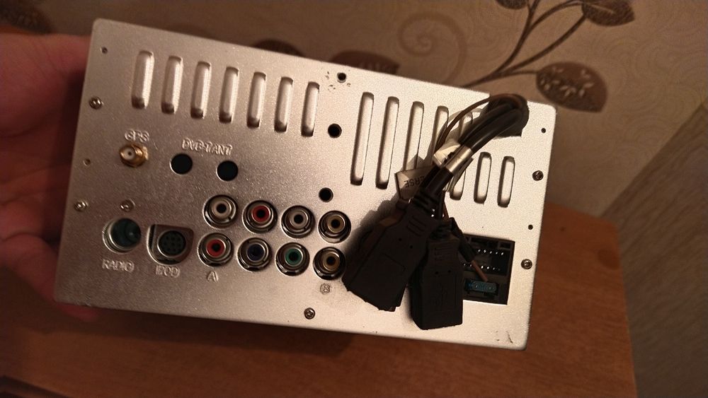 Продам Андройд магнитолу рабочая